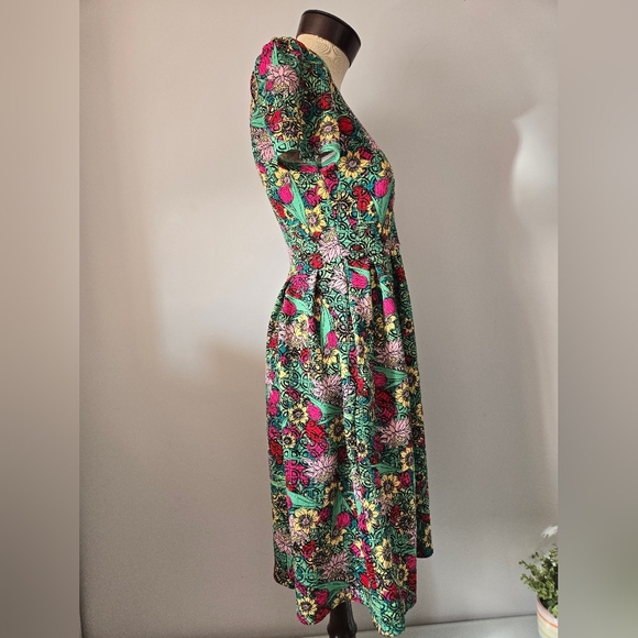 LULA ROE Floral Multicolor SHort Sleeve Midi Dress With Pockets. Size Small - Picture 5 of 13